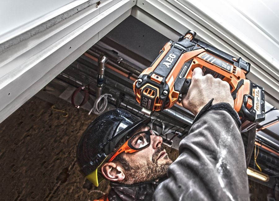 AEG Powertools B16N18-0 (без аккумулятора и ЗУ) AEG Powertools B16N18-0 (без аккумулятора и ЗУ)