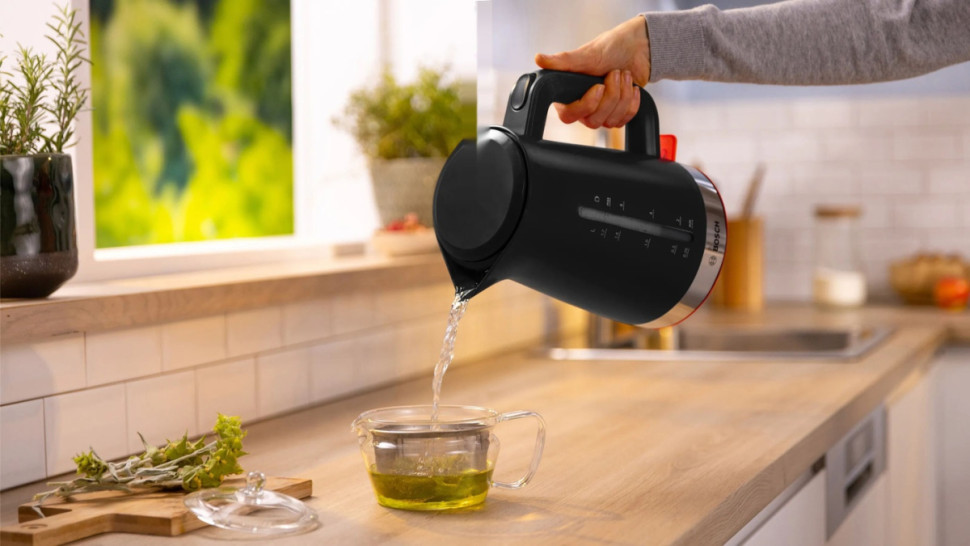 Электрический чайник Bosch TWK4M223