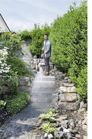 Мойка высокого давления Karcher K 4 Compact UM