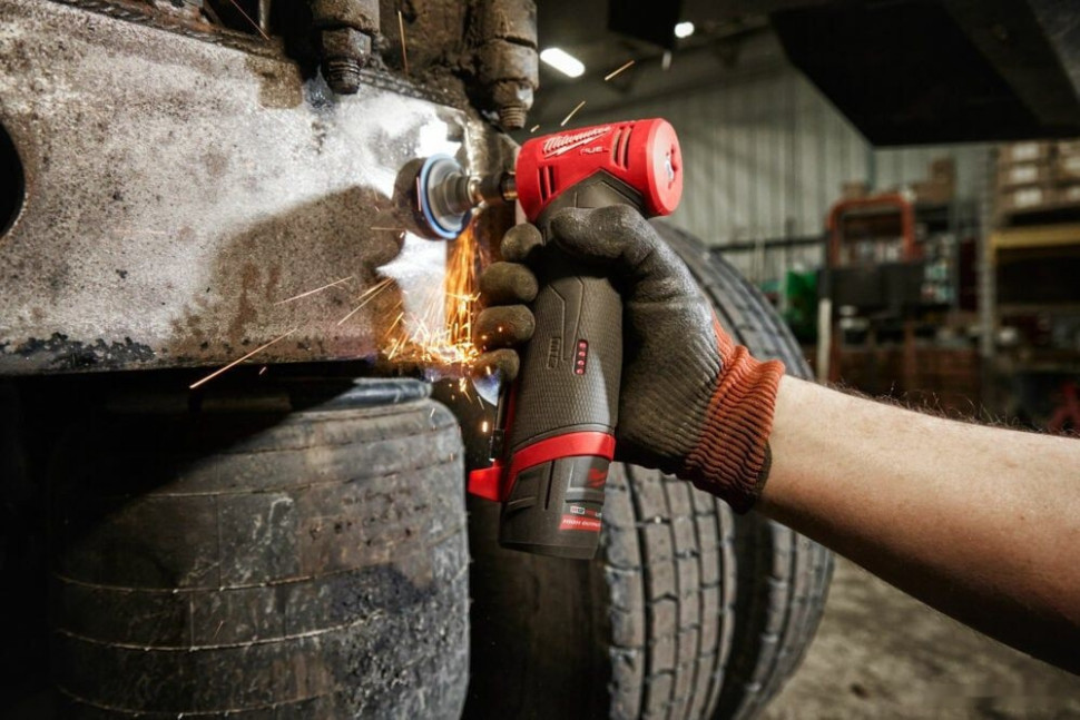 Аккумулятор для инструмента Milwaukee M12 M12HB2.5 4932480164 (12В/2.5 Ач) Аккумулятор для инструмента Milwaukee M12 M12HB2.5 4932480164 (12В/2.5 Ач)