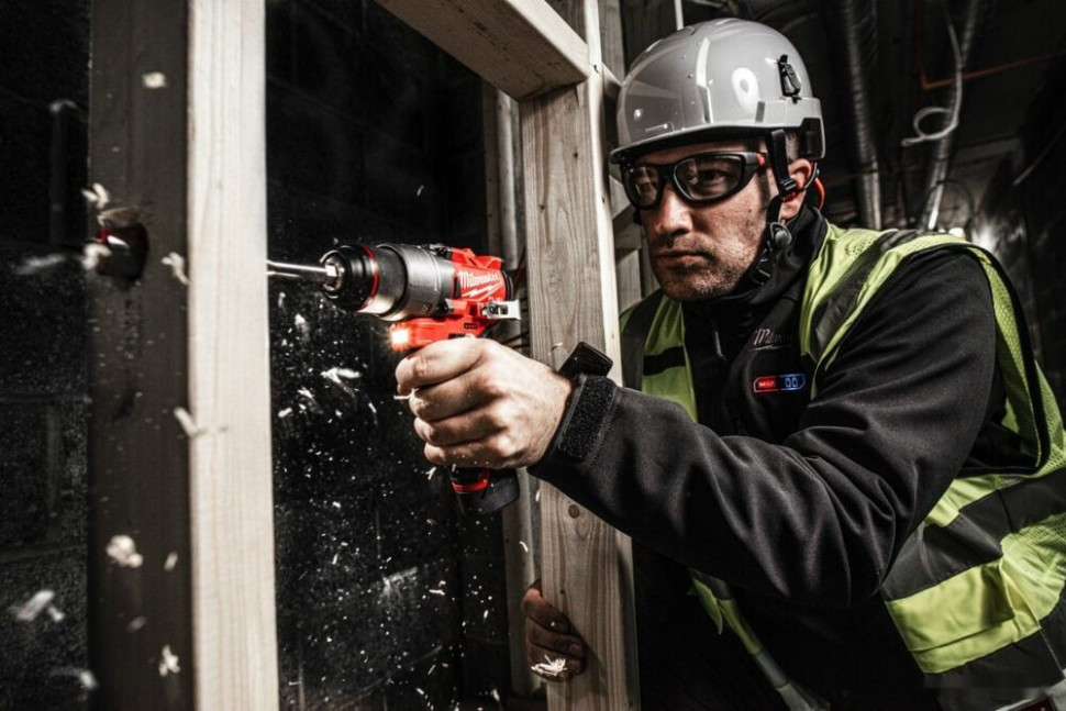 Аккумулятор для инструмента Milwaukee M12 M12HB2.5 4932480164 (12В/2.5 Ач) Аккумулятор для инструмента Milwaukee M12 M12HB2.5 4932480164 (12В/2.5 Ач)