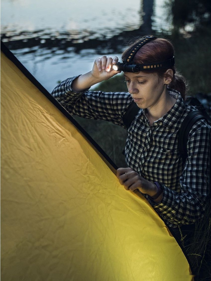 Фонарь Armytek Wizard C2 WG Magnet USB (белый) Фонарь Armytek Wizard C2 WG Magnet USB (белый)