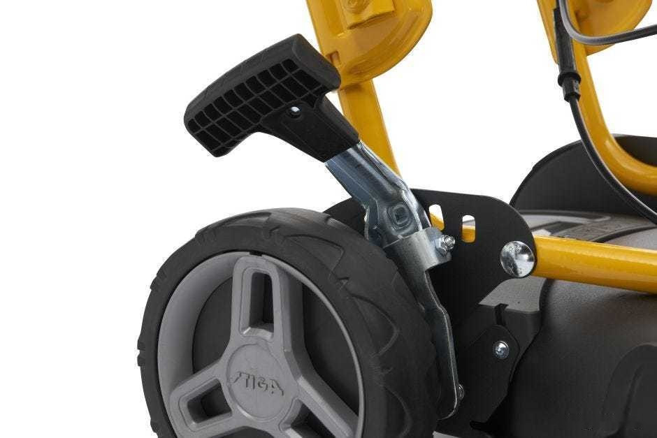 Газонокосилка Stiga Multiclip 747 SD 298472848/ST2 Газонокосилка Stiga Multiclip 747 SD 298472848/ST2