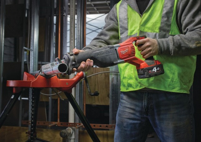 Сабельная пила Milwaukee M18 BSX-0 Сабельная пила Milwaukee M18 BSX-0