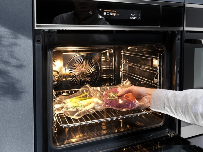 Духовой шкаф Electrolux KOAAS31WX