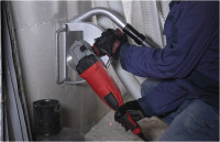 Угловая шлифмашина Milwaukee AGVK24-230EK 4933451413