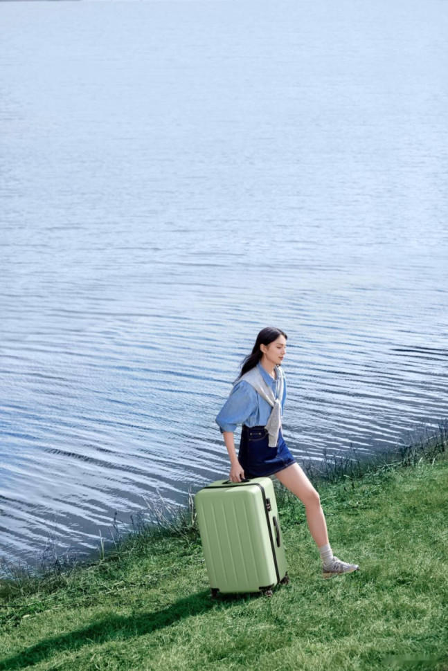 Чемодан-спиннер Ninetygo Danube MAX Luggage 24" (зеленый) Чемодан-спиннер Ninetygo Danube MAX Luggage 24" (зеленый)