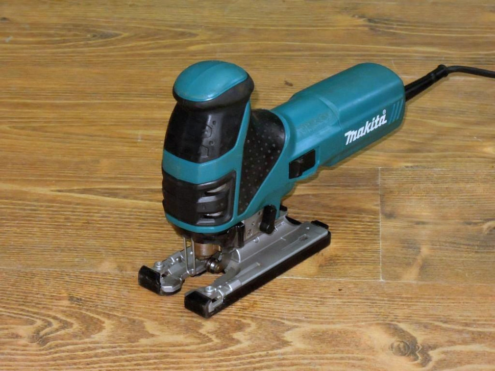 Лобзик Makita 4351 CT Лобзик Makita 4351 CT