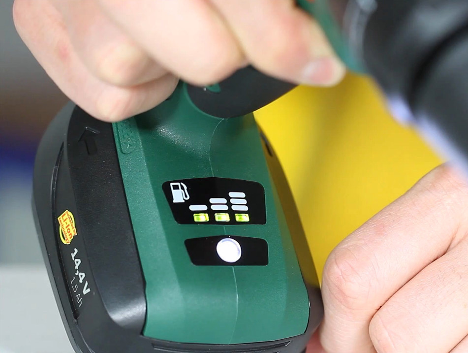 Дрель ударная Bosch PSB 14.4 LI-2 Дрель ударная Bosch PSB 14.4 LI-2