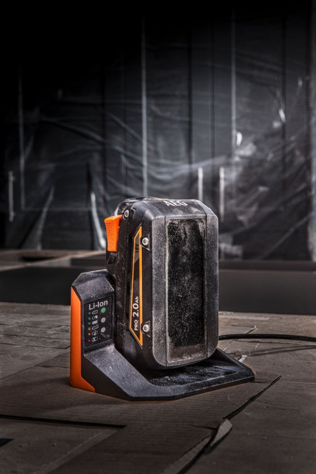 Аккумулятор для инструмента AEG Powertools SET L1820S 4935478932 (18В/2 Ah + 18В) Аккумулятор для инструмента AEG Powertools SET L1820S 4935478932 (18В/2 Ah + 18В)