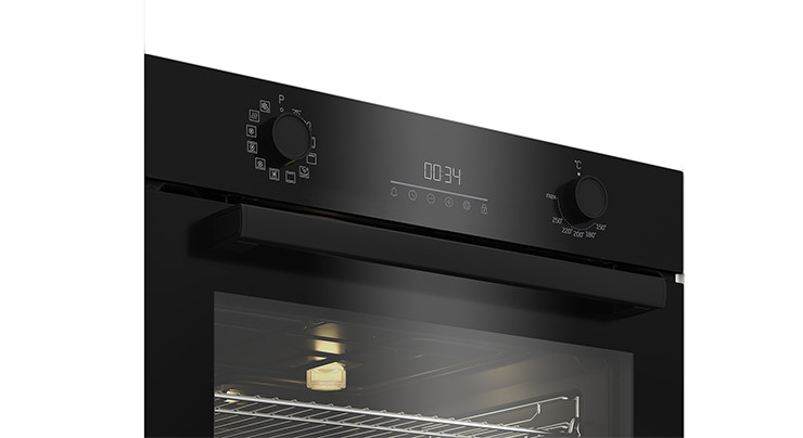 Духовой шкаф Beko BBIM18300BS