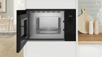 Микроволновая печь Bosch Serie 4 BFL524MB2