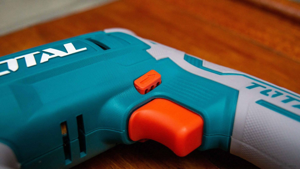 Перфоратор Total TRHLI1601 Перфоратор Total TRHLI1601