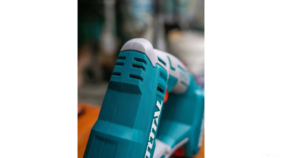 Перфоратор Total TRHLI1601 Перфоратор Total TRHLI1601