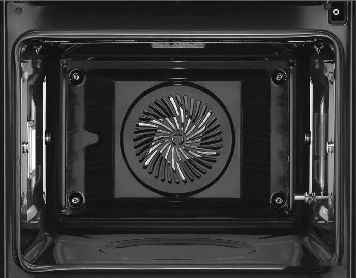 Духовой шкаф Electrolux SteamBoost 800 EOB8S39Z