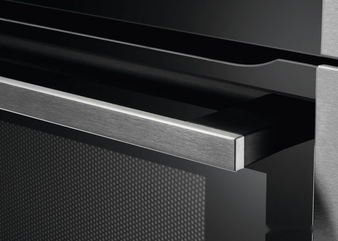 Духовой шкаф AEG KME768080M Духовой шкаф AEG KME768080M