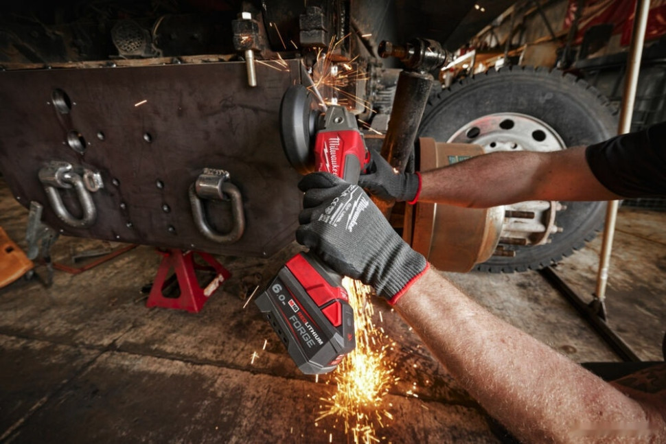 Аккумулятор для инструмента Milwaukee M18 Forge M18FB6 4932492533 (18В/6 Ач) Аккумулятор для инструмента Milwaukee M18 Forge M18FB6 4932492533 (18В/6 Ач)