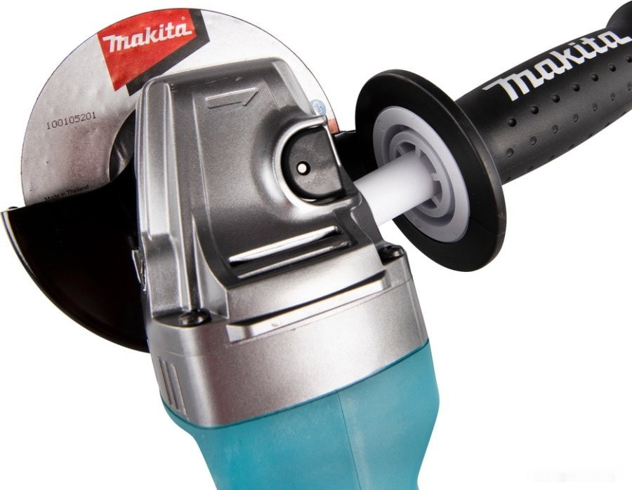 Угловая шлифмашина Makita GA013GM101 (с 1-м АКБ, кейс) Угловая шлифмашина Makita GA013GM101 (с 1-м АКБ, кейс)