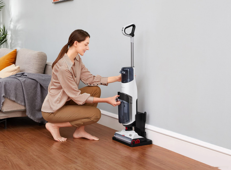 Пылесос Roborock Dyad WD1S1A (русская версия) Пылесос Roborock Dyad WD1S1A (русская версия)