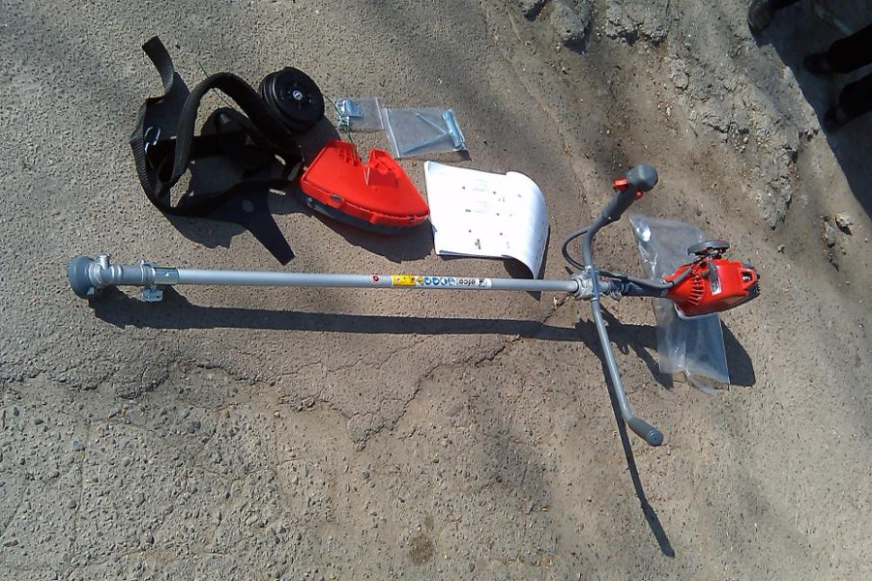 Бензиновый триммер Efco STARK 25