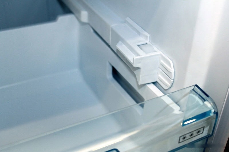 Морозильник Pozis FV NF-117 (рубиновый) Морозильник Pozis FV NF-117 (рубиновый)