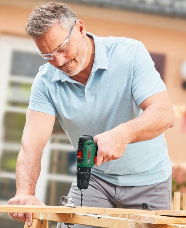 Дрель-шуруповерт Bosch EasyImpact 1200 Дрель-шуруповерт Bosch EasyImpact 1200