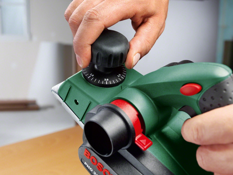 Электрорубанок Bosch PHO 3100 Электрорубанок Bosch PHO 3100