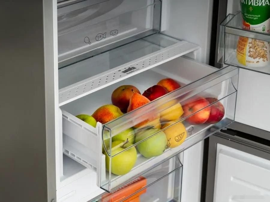 Холодильник Schaub Lorenz SLU S379Y4E