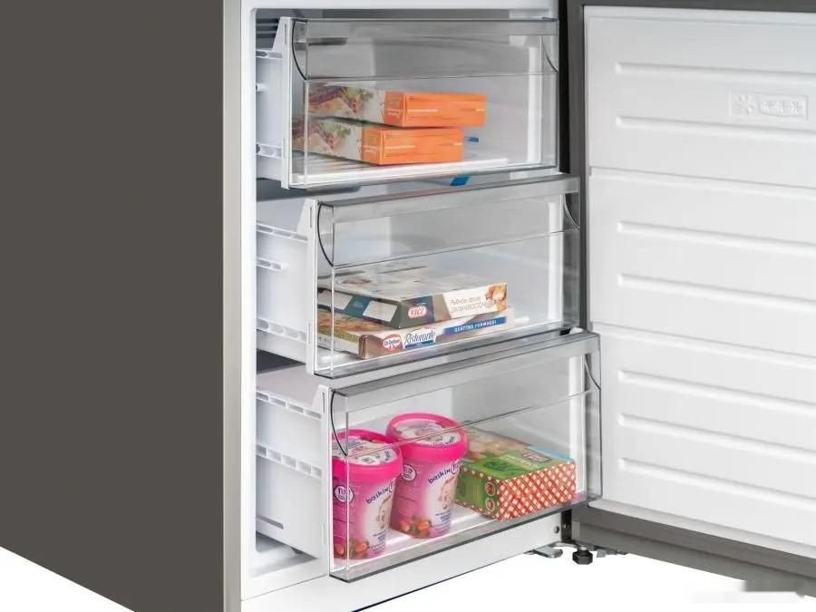 Холодильник Schaub Lorenz SLU S379Y4E