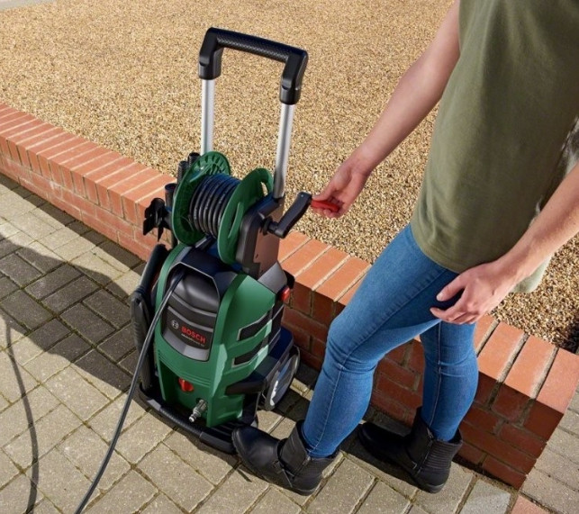 Мойка высокого давления Bosch AdvancedAquatak 150 Мойка высокого давления Bosch AdvancedAquatak 150