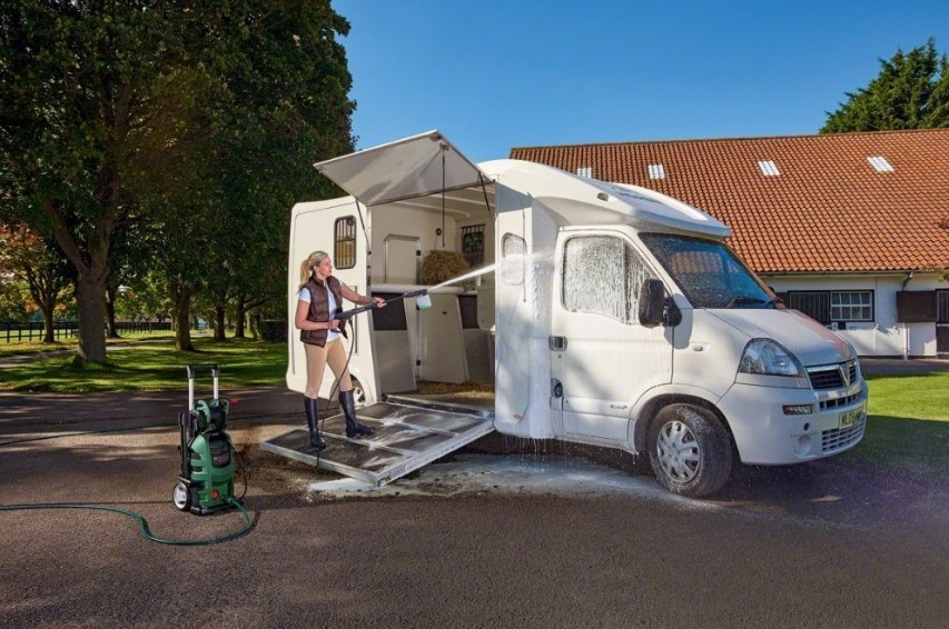 Мойка высокого давления Bosch AdvancedAquatak 150 Мойка высокого давления Bosch AdvancedAquatak 150