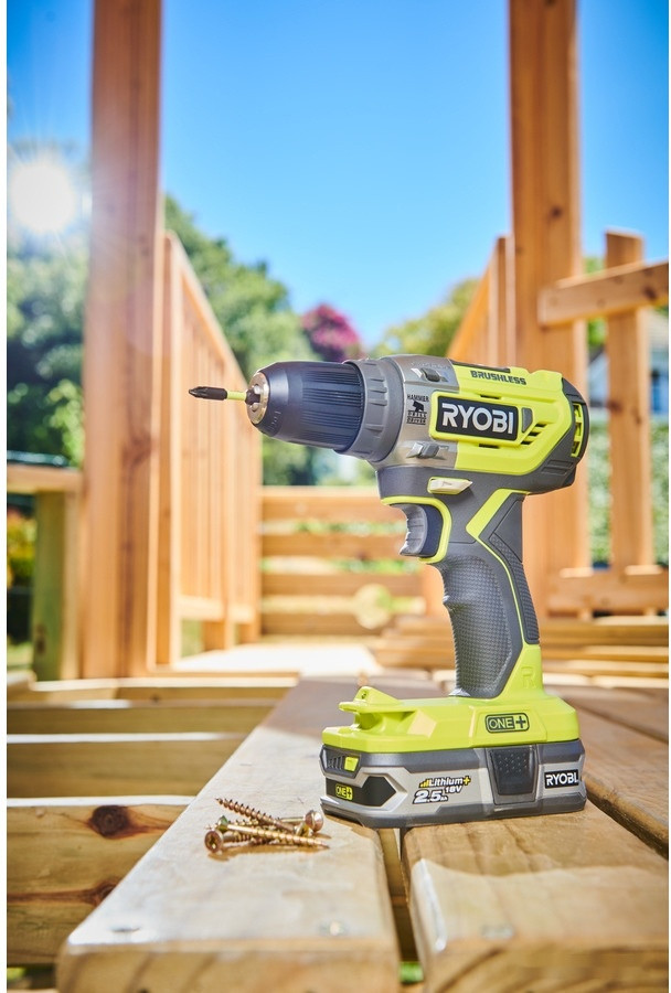 Ударная дрель-шуруповерт Ryobi R18PD5-220S 5133003734 (с 2-мя АКБ, кейс) Ударная дрель-шуруповерт Ryobi R18PD5-220S 5133003734 (с 2-мя АКБ, кейс)