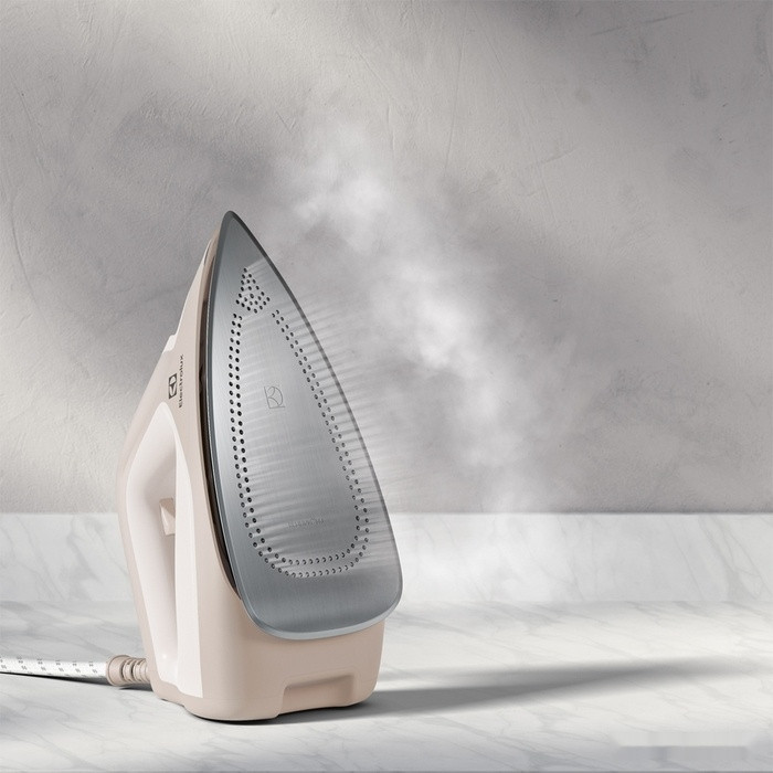 Утюг Electrolux E6ST1-4PP Утюг Electrolux E6ST1-4PP