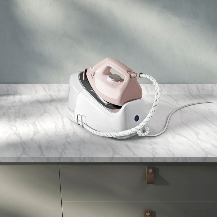 Утюг Electrolux E6ST1-4PP Утюг Electrolux E6ST1-4PP