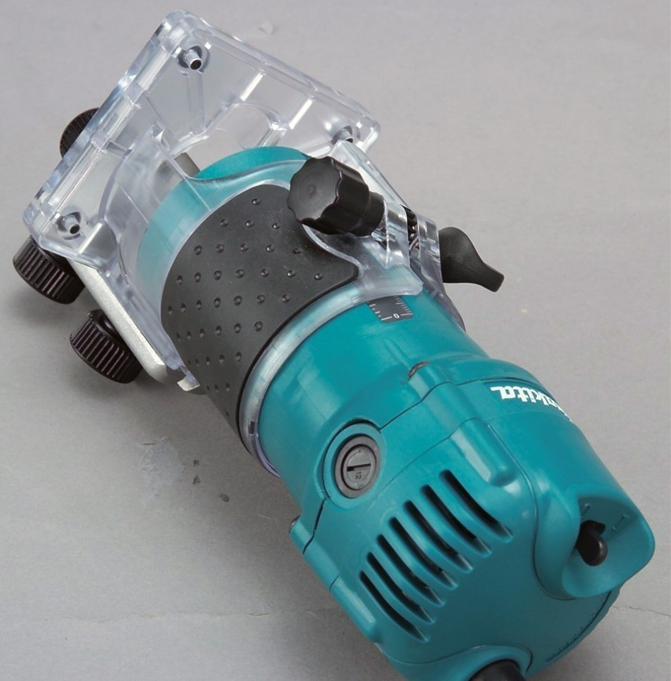 Фрезер Makita 3709 Фрезер Makita 3709
