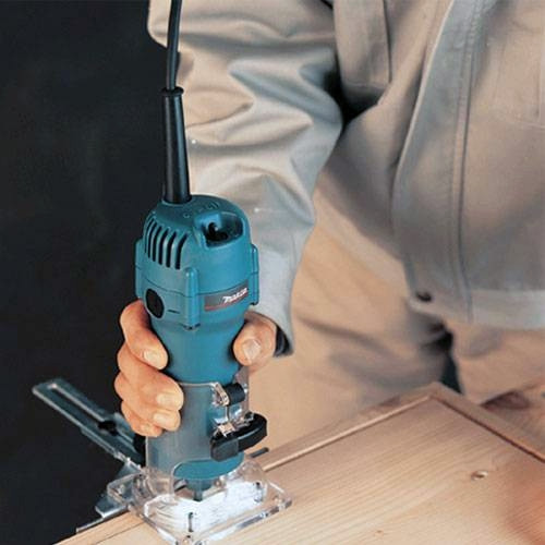 Фрезер Makita 3709 Фрезер Makita 3709