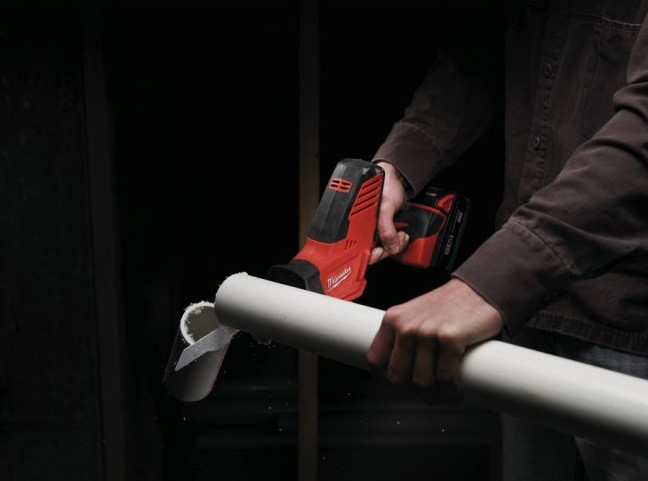 Сабельная пила Milwaukee C18 HZ-0 Сабельная пила Milwaukee C18 HZ-0