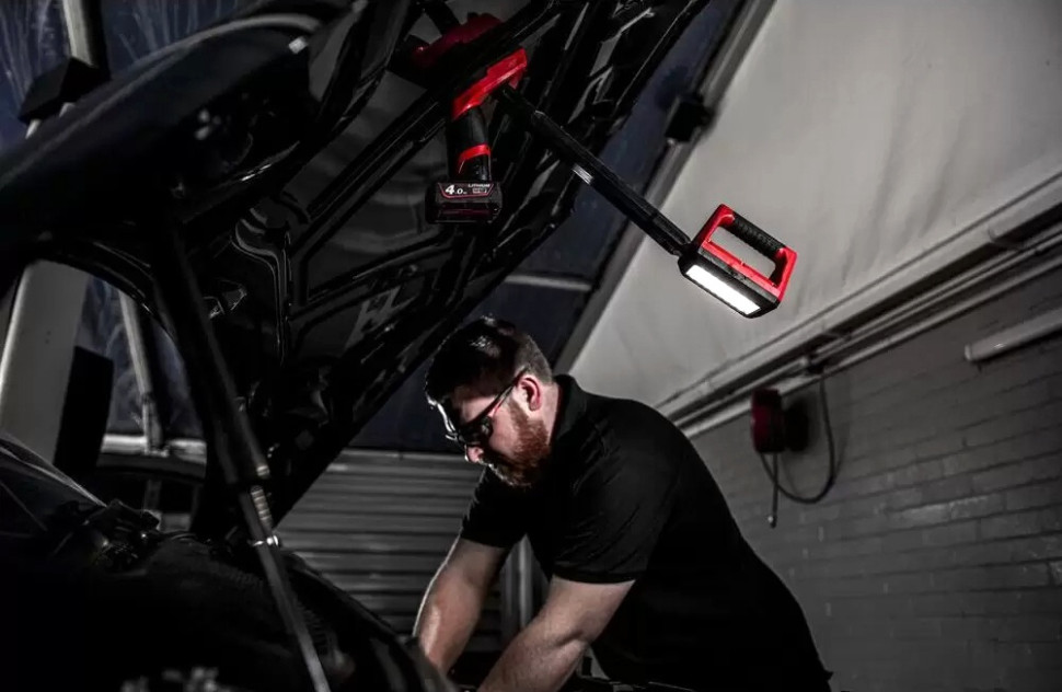 Фонарь Milwaukee M12 UCL-0 (без АКБ) Фонарь Milwaukee M12 UCL-0 (без АКБ)