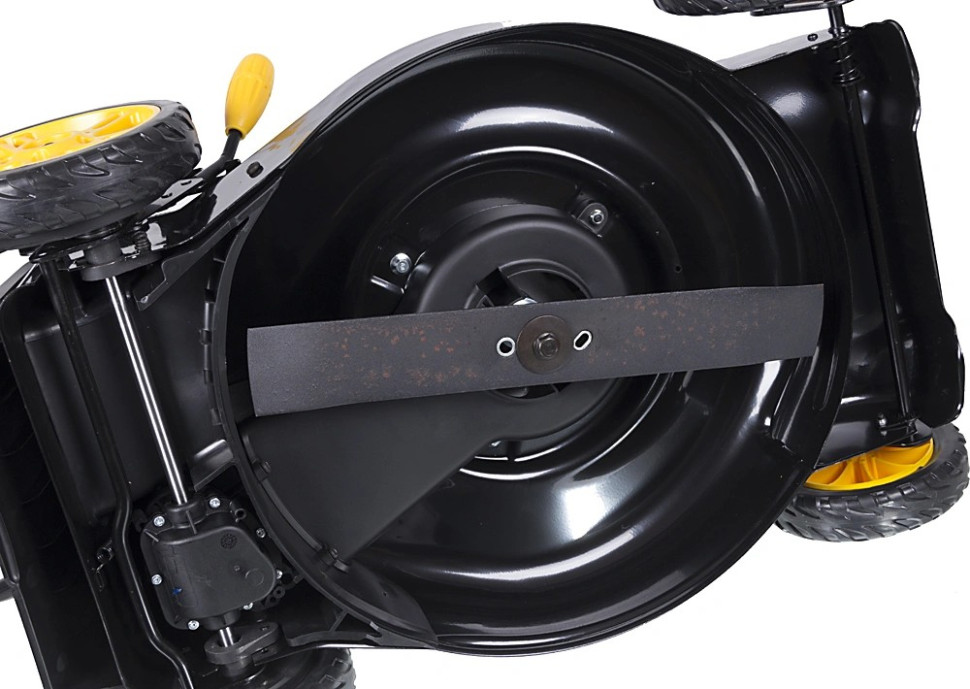 Бензиновая газонокосилка Huter GLM-460ST Бензиновая газонокосилка Huter GLM-460ST