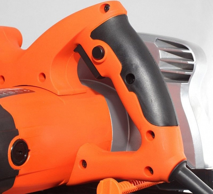 Дисковая пила Patriot CS 210