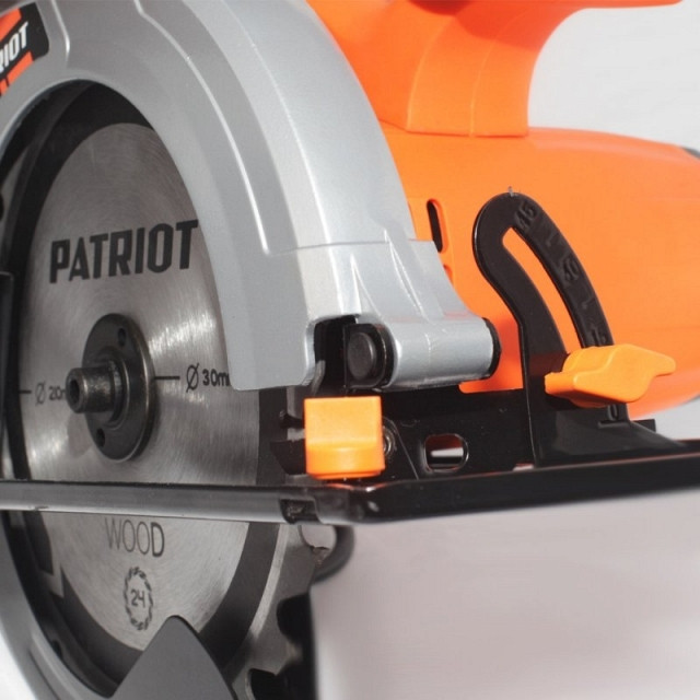 Дисковая пила Patriot CS 210