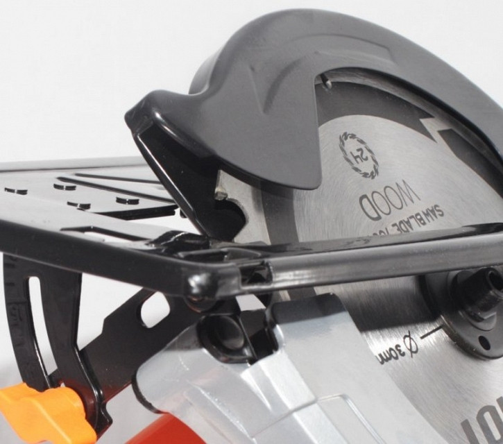 Дисковая пила Patriot CS 210