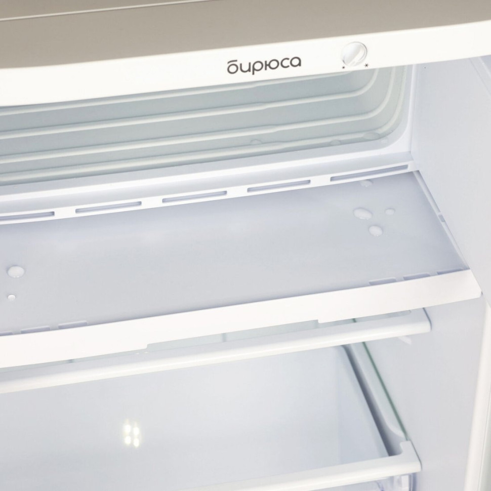 Однокамерный холодильник Бирюса 408 Однокамерный холодильник Бирюса 408