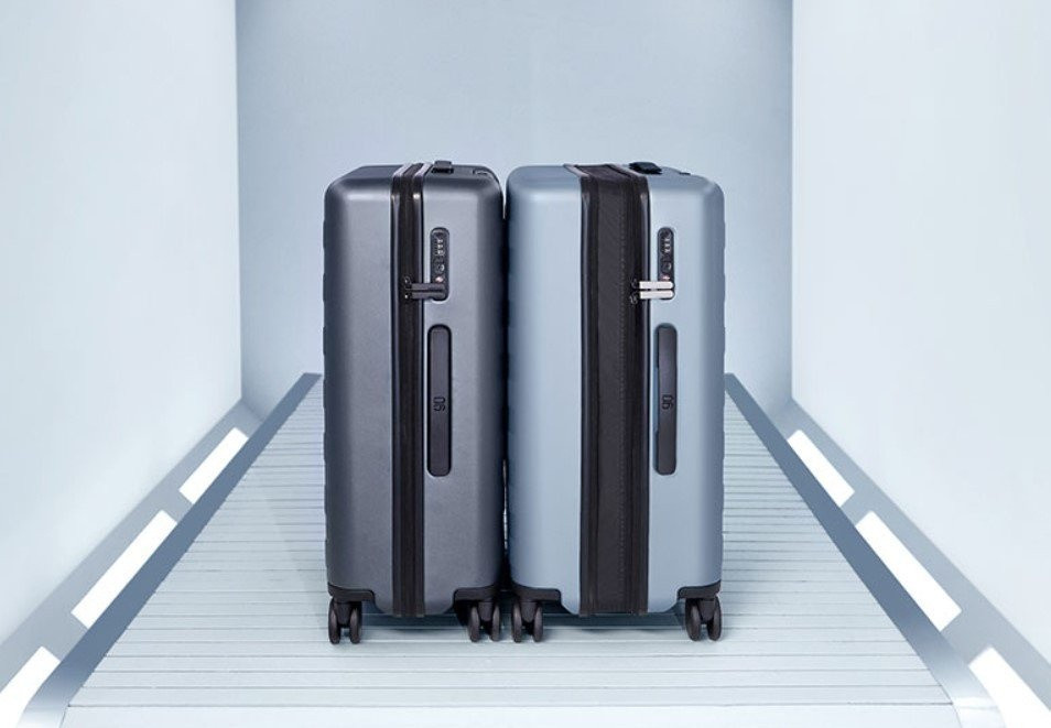 Чемодан-спиннер 90 Ninetygo Rhine Pro Luggage 28 (серый)