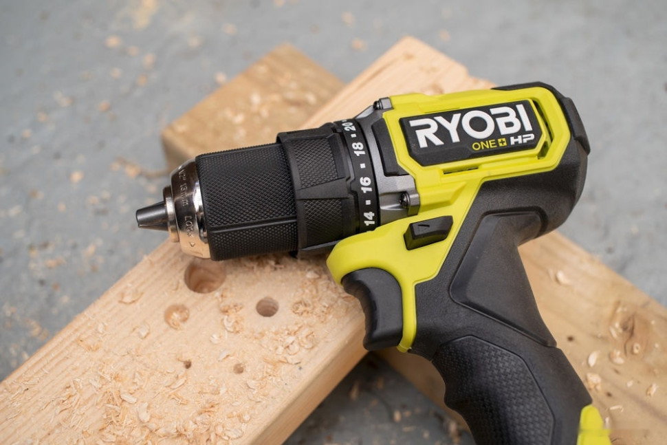 Дрель-шуруповерт Ryobi RDD18C-0 5133004979 (без АКБ) Дрель-шуруповерт Ryobi RDD18C-0 5133004979 (без АКБ)