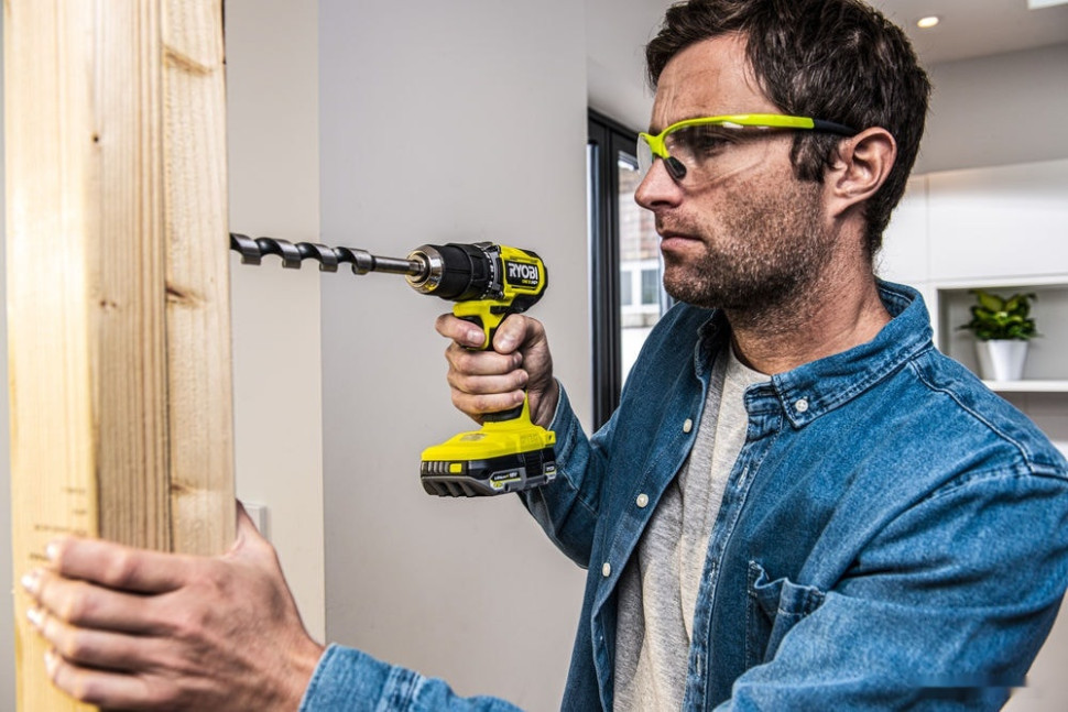 Дрель-шуруповерт Ryobi RDD18C-0 5133004979 (без АКБ) Дрель-шуруповерт Ryobi RDD18C-0 5133004979 (без АКБ)