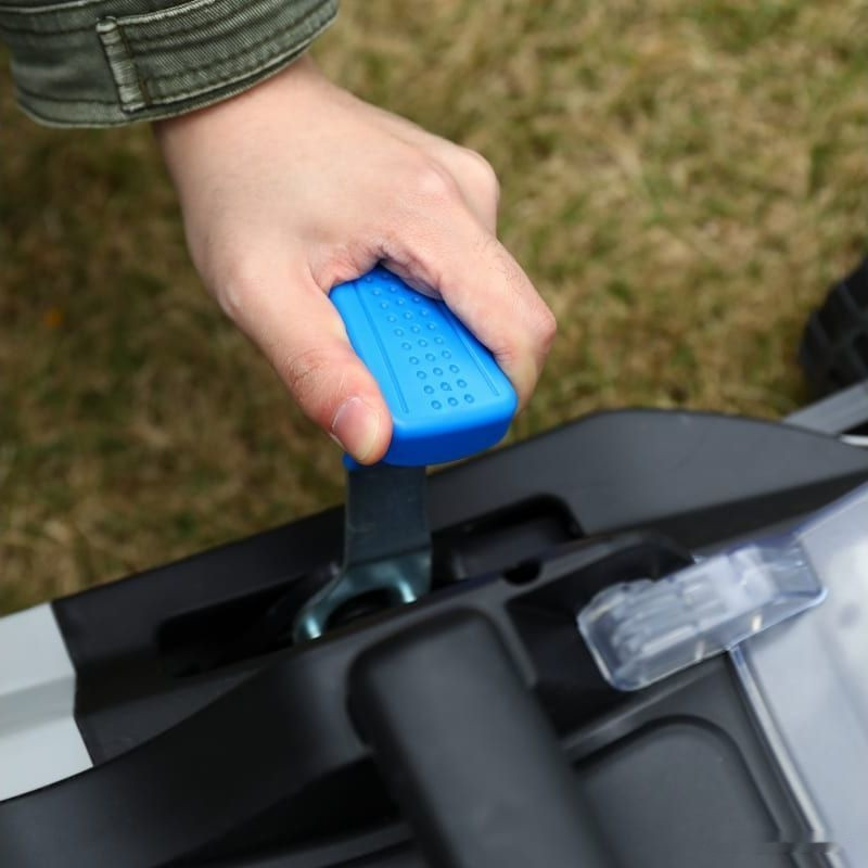 Газонокосилка Deko DKLM40V Pro 063-3008 (с 2-мя АКБ)