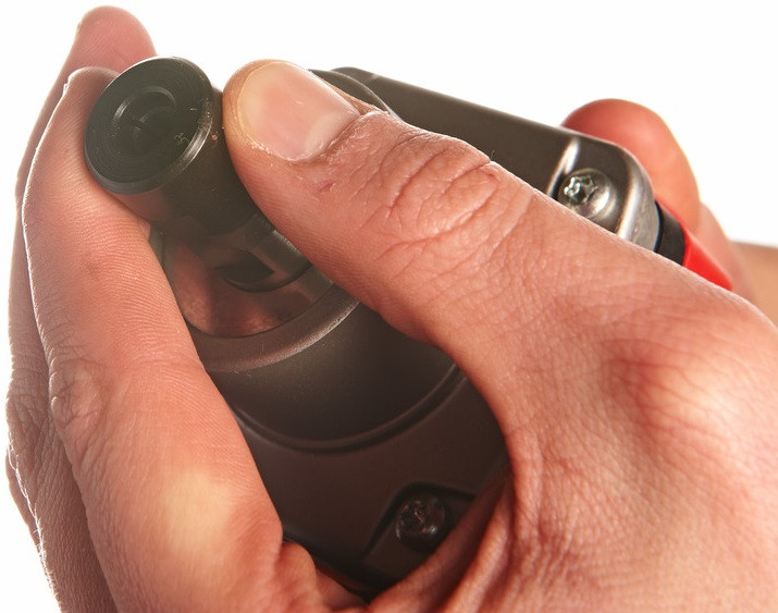 Шлифовальная машина Milwaukee DG 30 E Шлифовальная машина Milwaukee DG 30 E