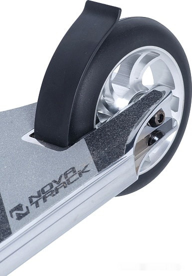 Самокат Novatrack Pixel BL 110A.PIXEL.SL20 (черный/серебристый) Самокат Novatrack Pixel BL 110A.PIXEL.SL20 (черный/серебристый)