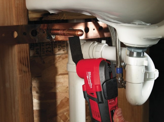 Шлифовальная машина Milwaukee M18 BMT-0 Шлифовальная машина Milwaukee M18 BMT-0